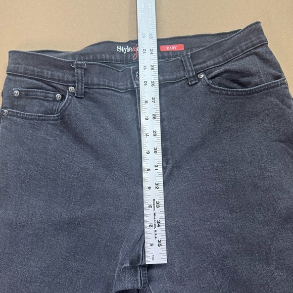 Style and Co Easy Jean 12 Short - Picture 3 of 9